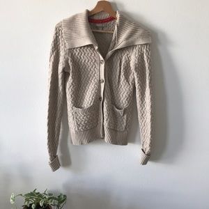 BR cardigan
